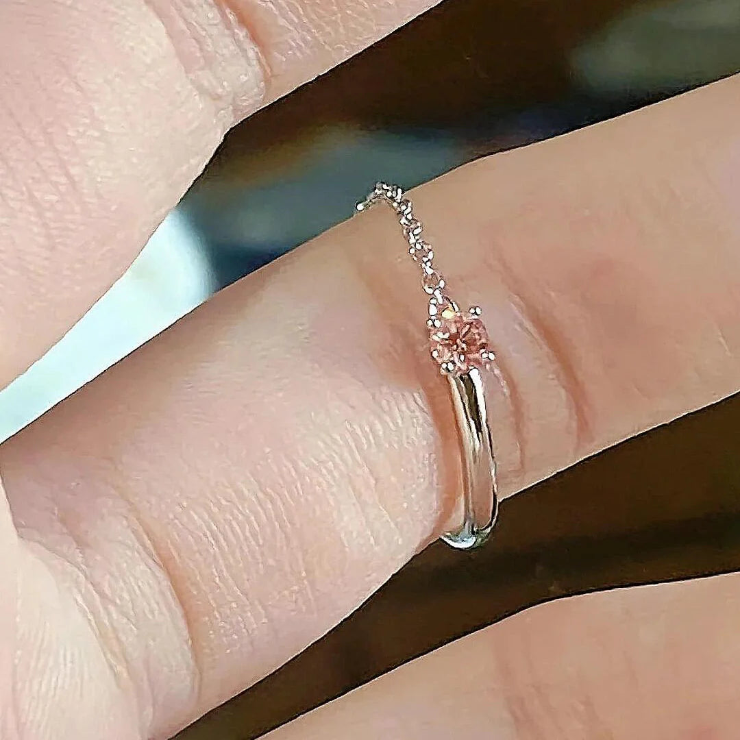 Paris Zircon Star Chain Ring