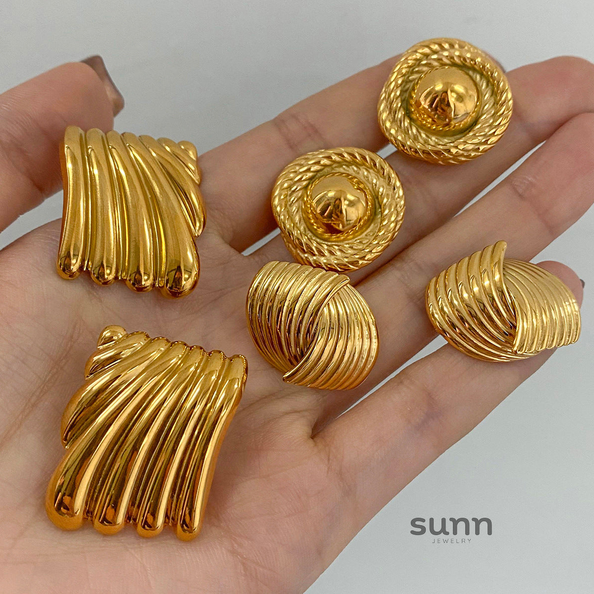 Parisa Geometric Stud Earrings [ULVE9OKG]