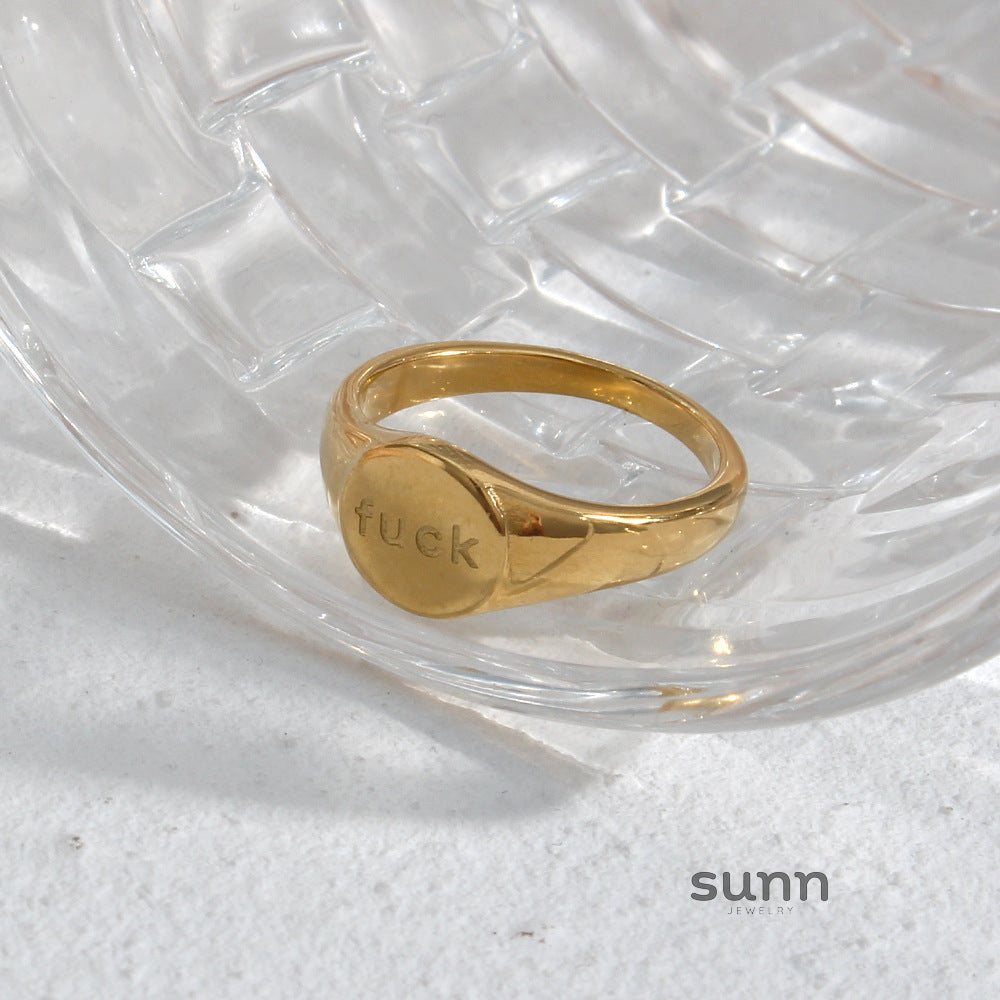 Parris Bold Letter Ring [2T59Y7DK]