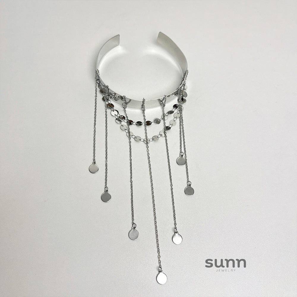 Paulina Disc Tassel Cuff [D3UTS8F1]