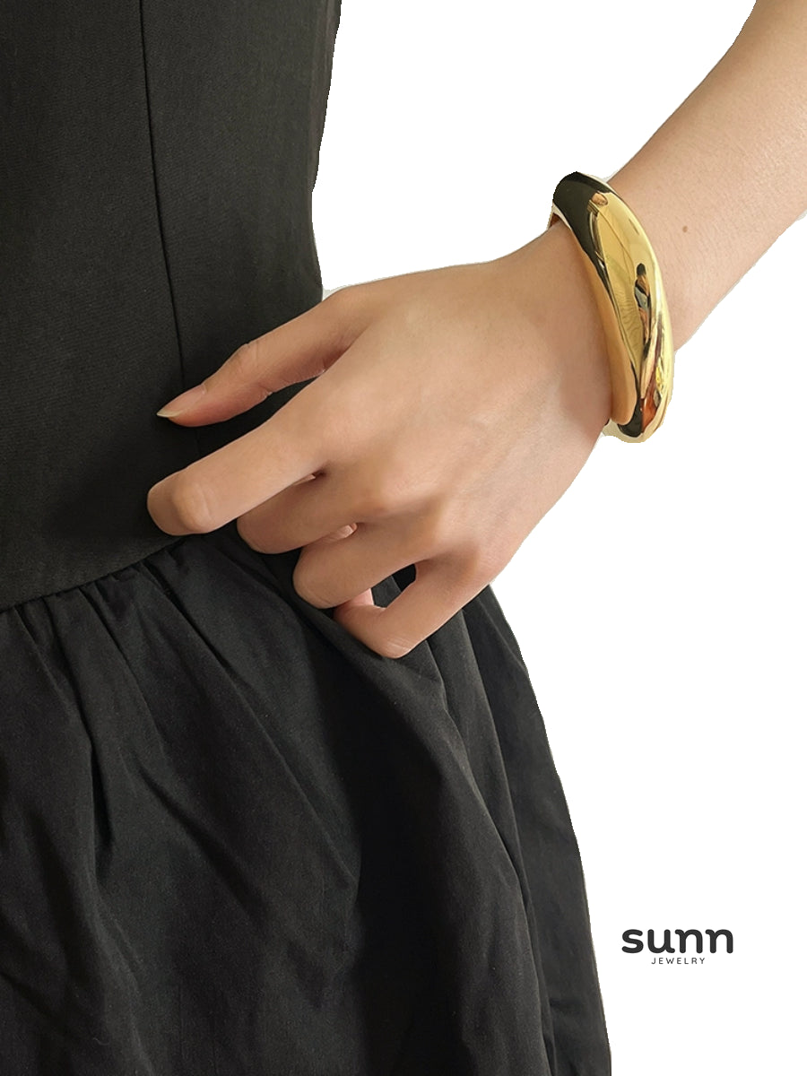 Perel Modern Cuff Bracelet [IM3NHQJ3]