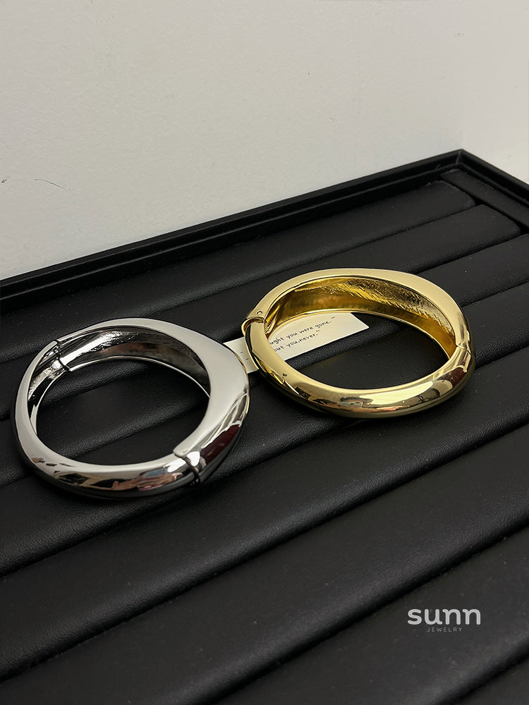 Perel Modern Cuff Bracelet [9ZC7V6VX]