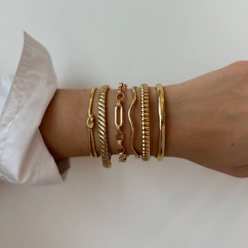 Peri Sleek Oval Bracelet [D3A92JQ2]