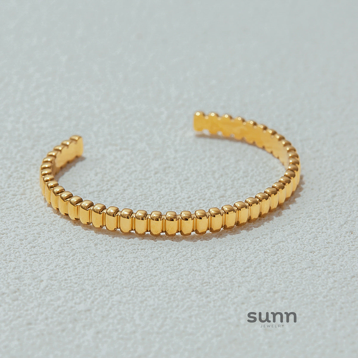 Peri Sleek Oval Bracelet [UU5UEVC6]