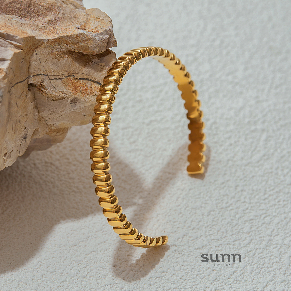 Peri Sleek Oval Bracelet [2Z6JDZES]