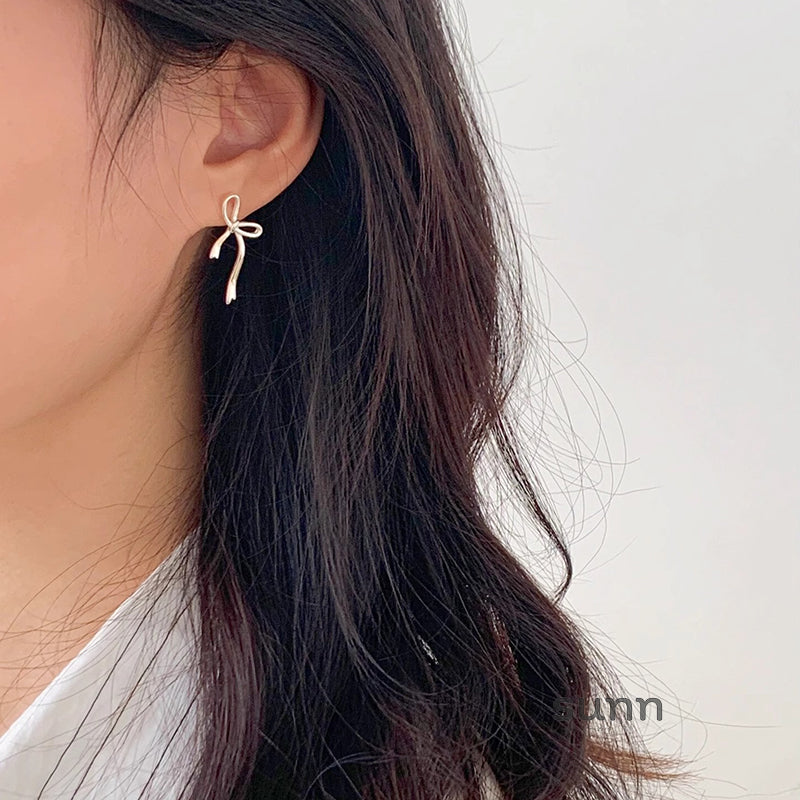 Perry Delicate Bowknot Studs
