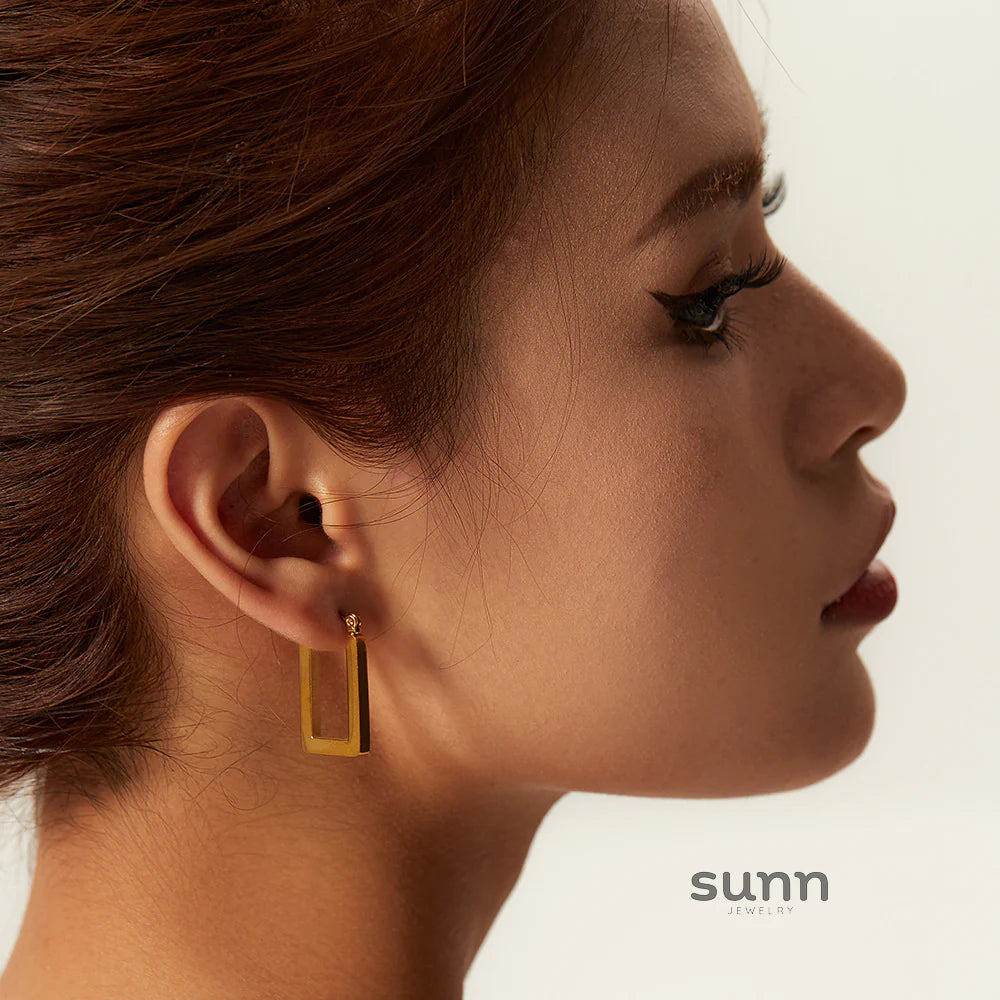 Phoebe Twisted Hoop Earrings