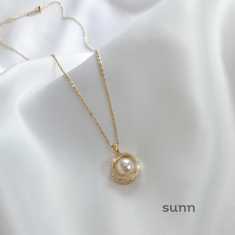 Phoenix Pearl Heart Pendant Necklace [1PRC9II7]