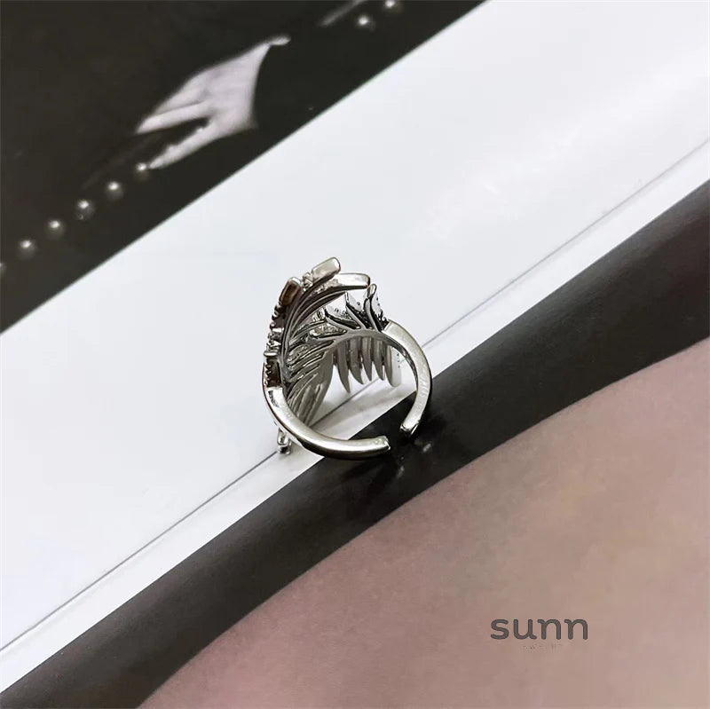 Pilar Zircon Feather Ring