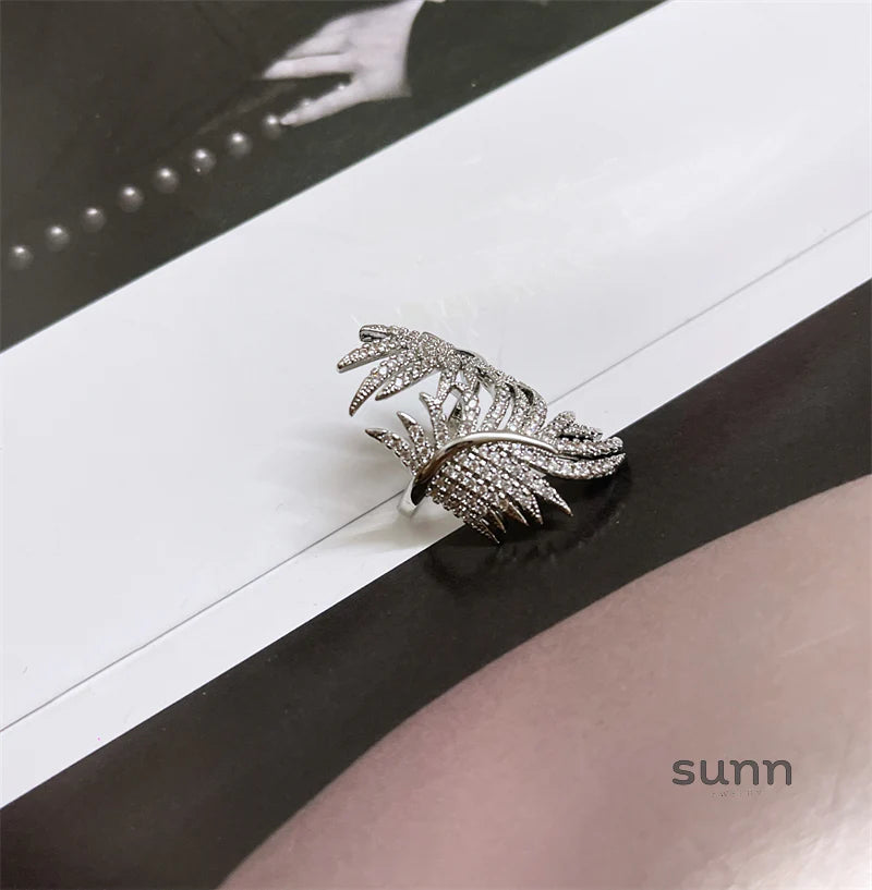 Pilar Zircon Feather Ring