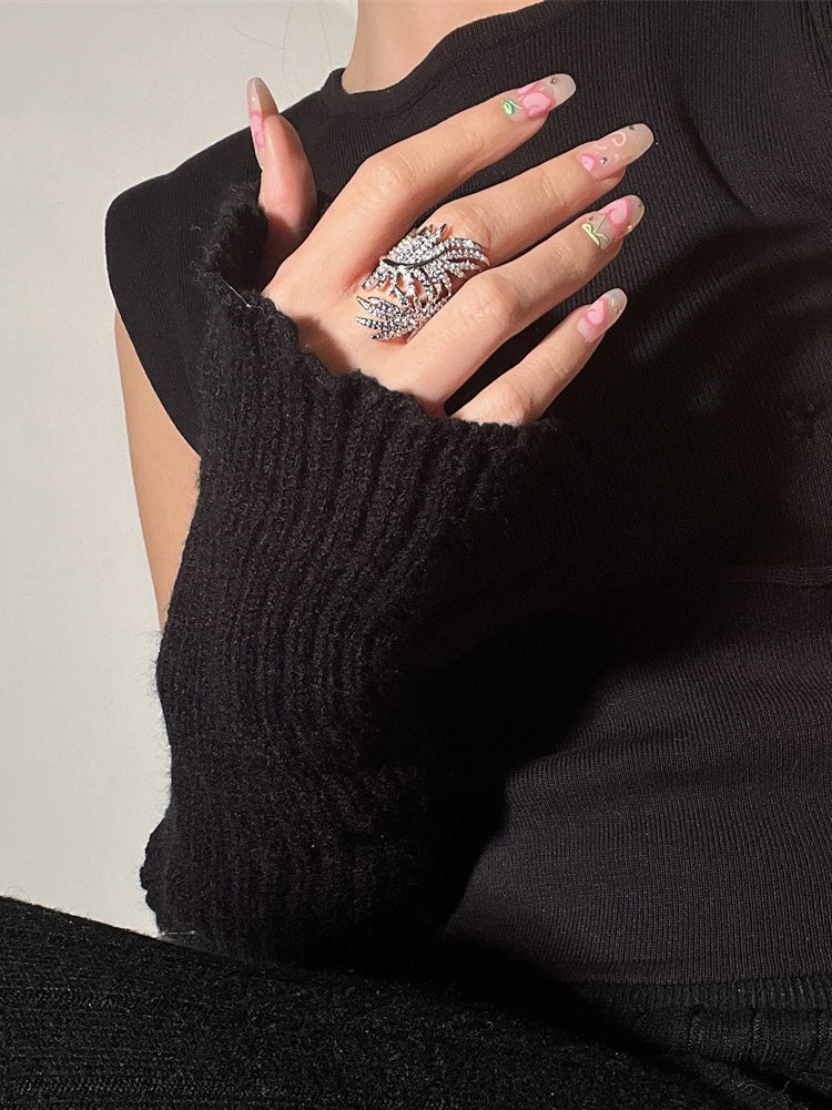 Pilar Zircon Feather Ring