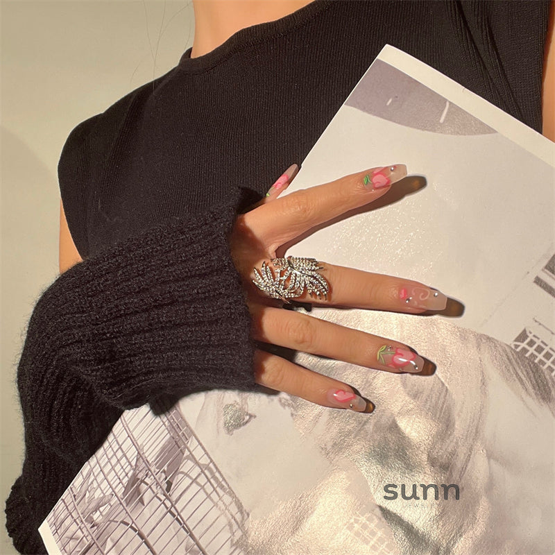 Pilar Zircon Feather Ring