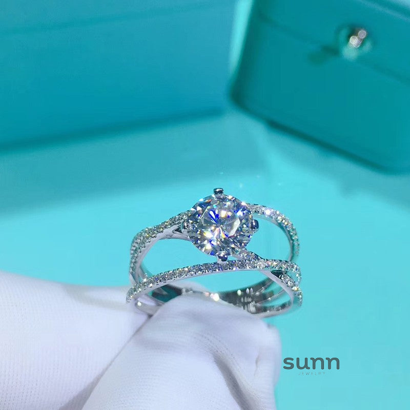 Polly Dazzling Moissanite Ring [MCFF1RUN]