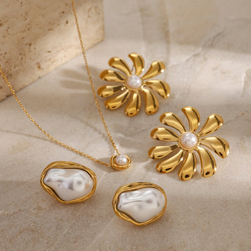 Polly Pearl Adornment Set [C4G5ZG5I]