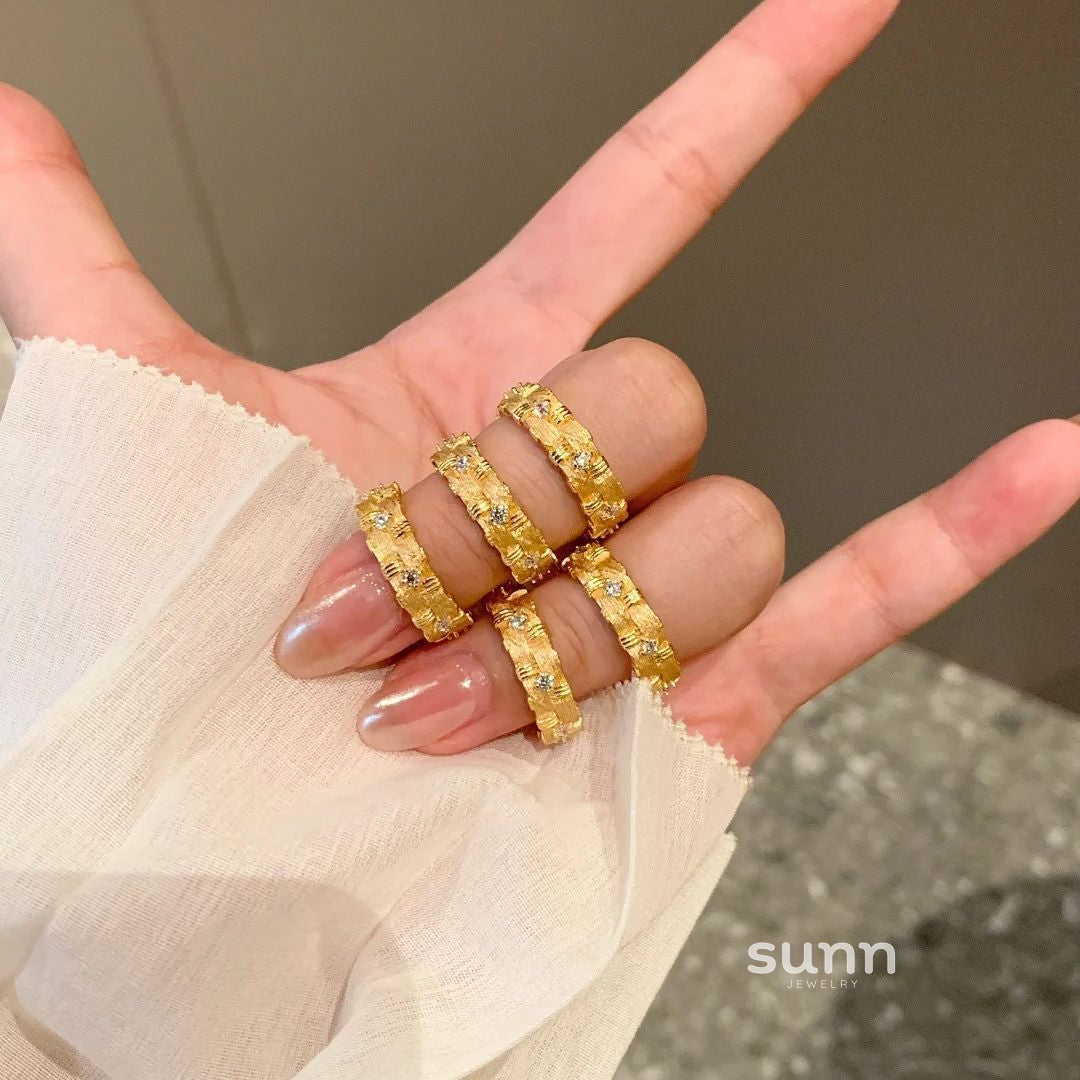 Poppy Woven Diamond Ring [DXK7B8XG]