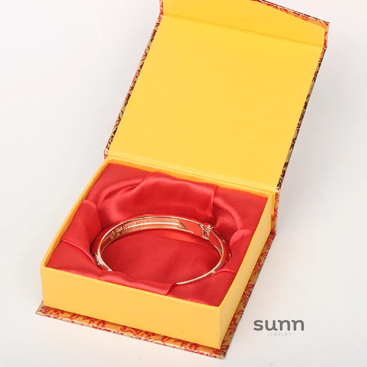 Porter Enamel Hello Kitty Bangle