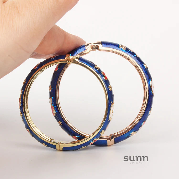 Porter Enamel Hello Kitty Bangle