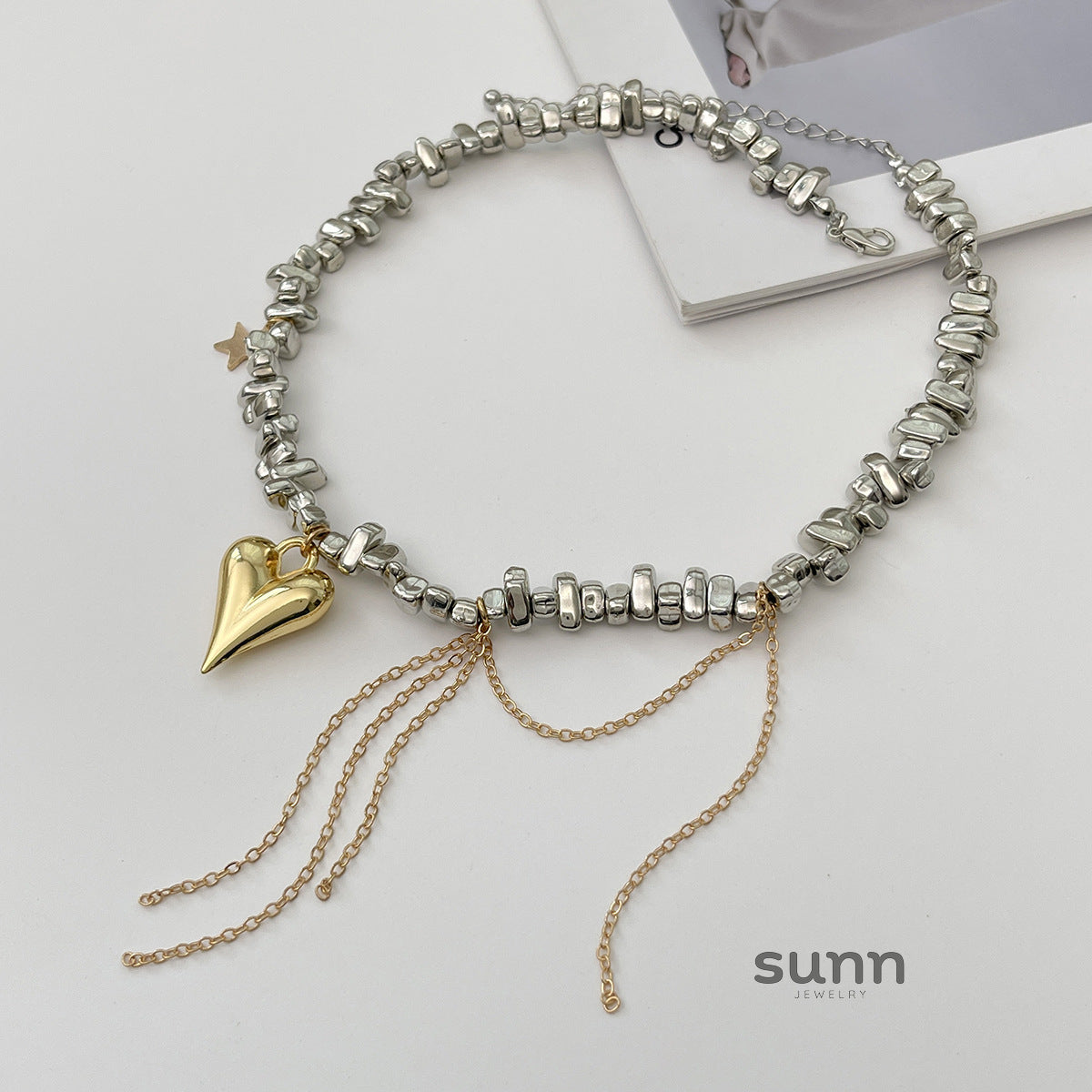 Porter Pearl Cross Choker [F7161E3V]