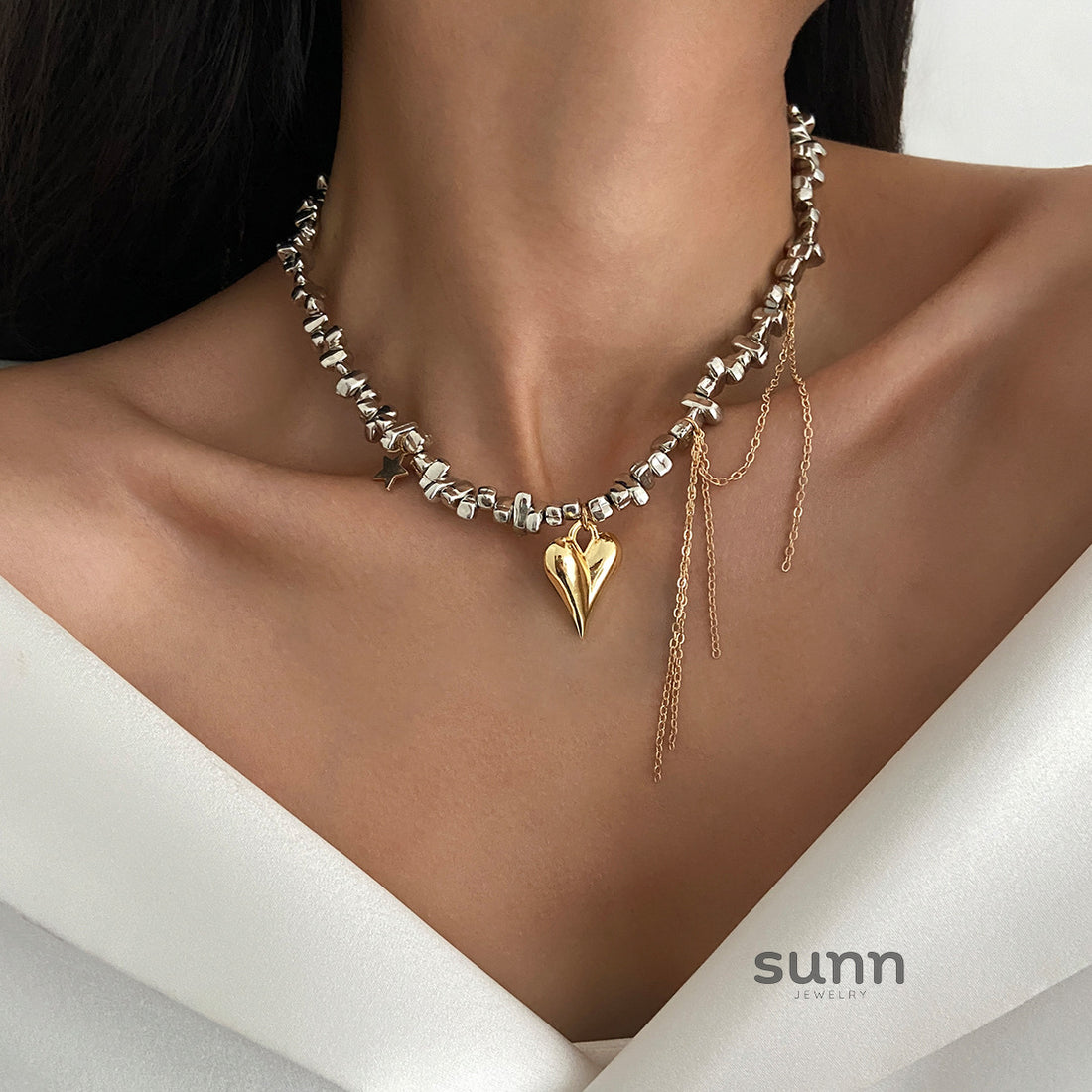 Porter Pearl Cross Choker [ZP15YIK4]