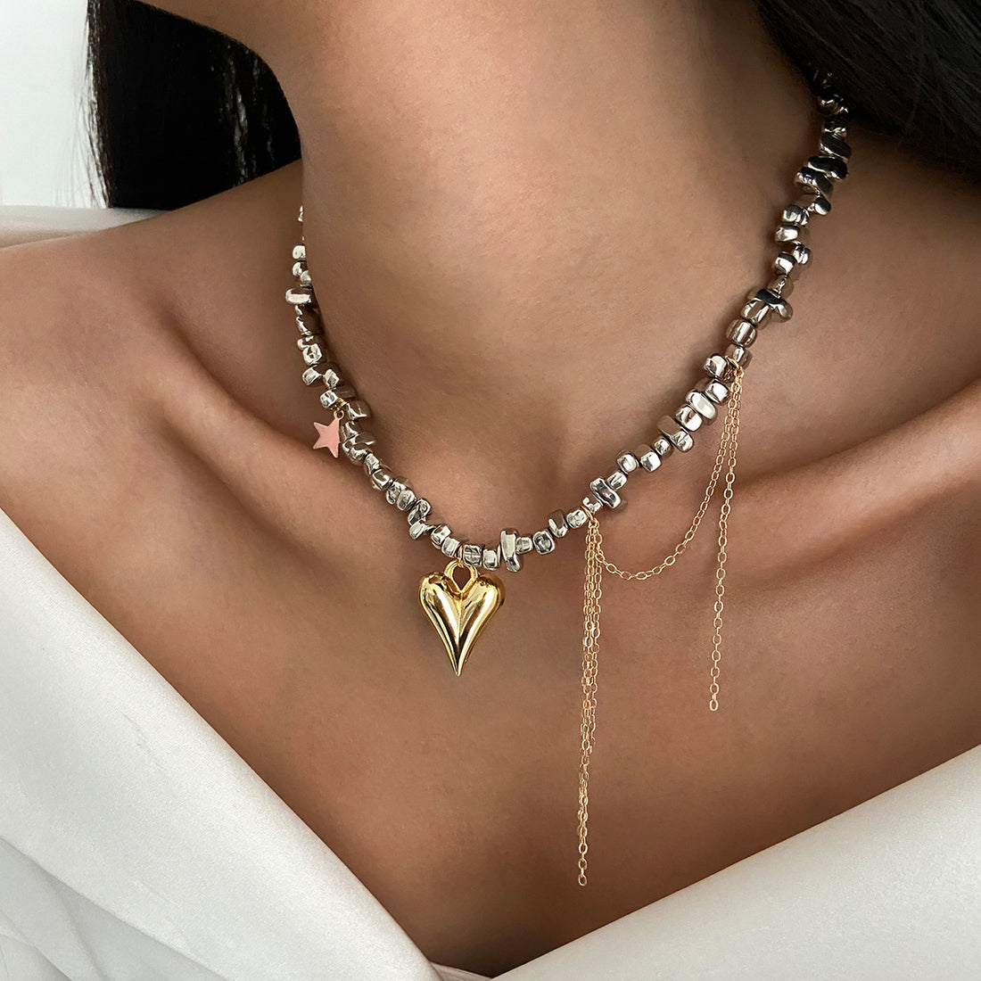 Porter Pearl Cross Choker [ZP15YIK4]
