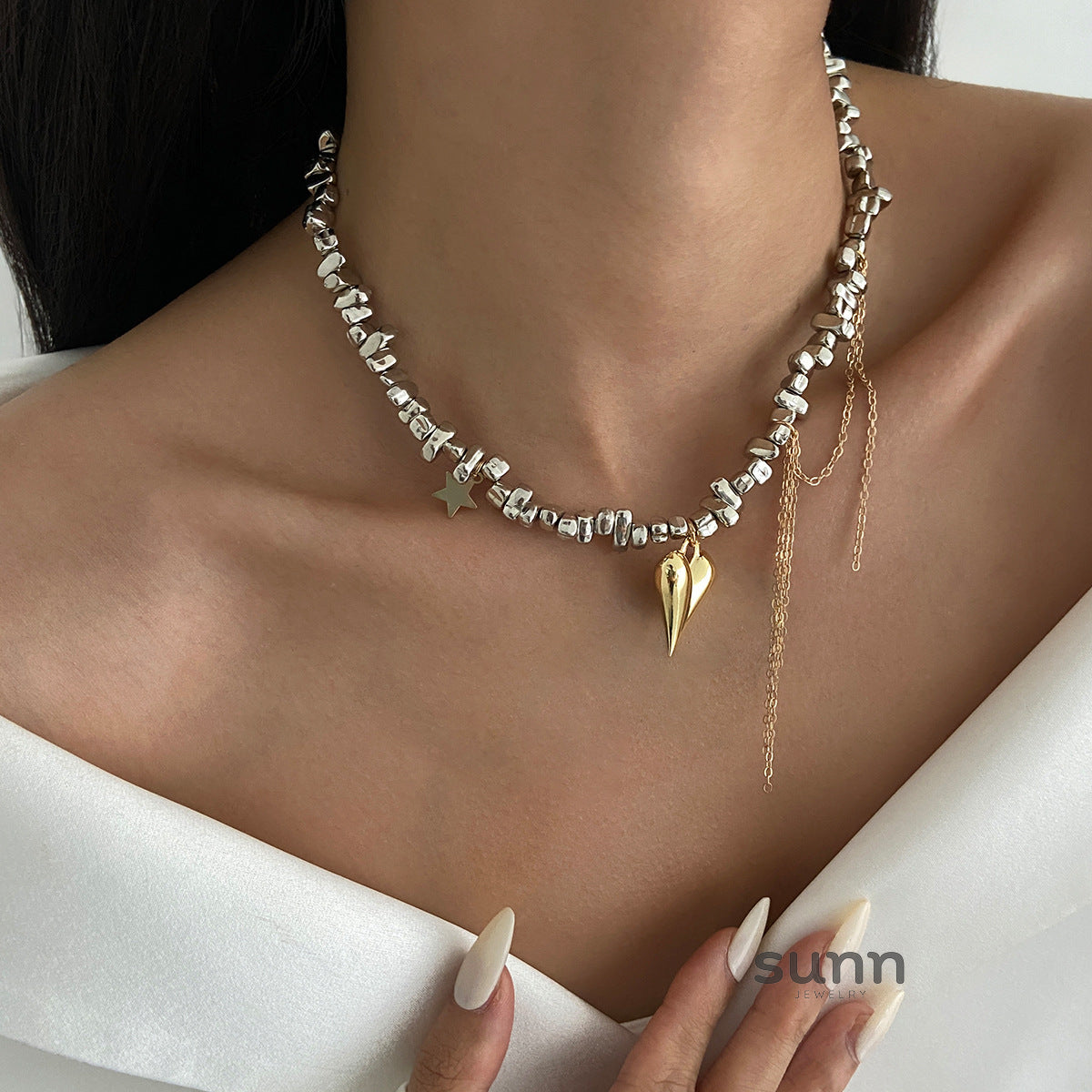 Porter Pearl Cross Choker [6P7P1L6U]