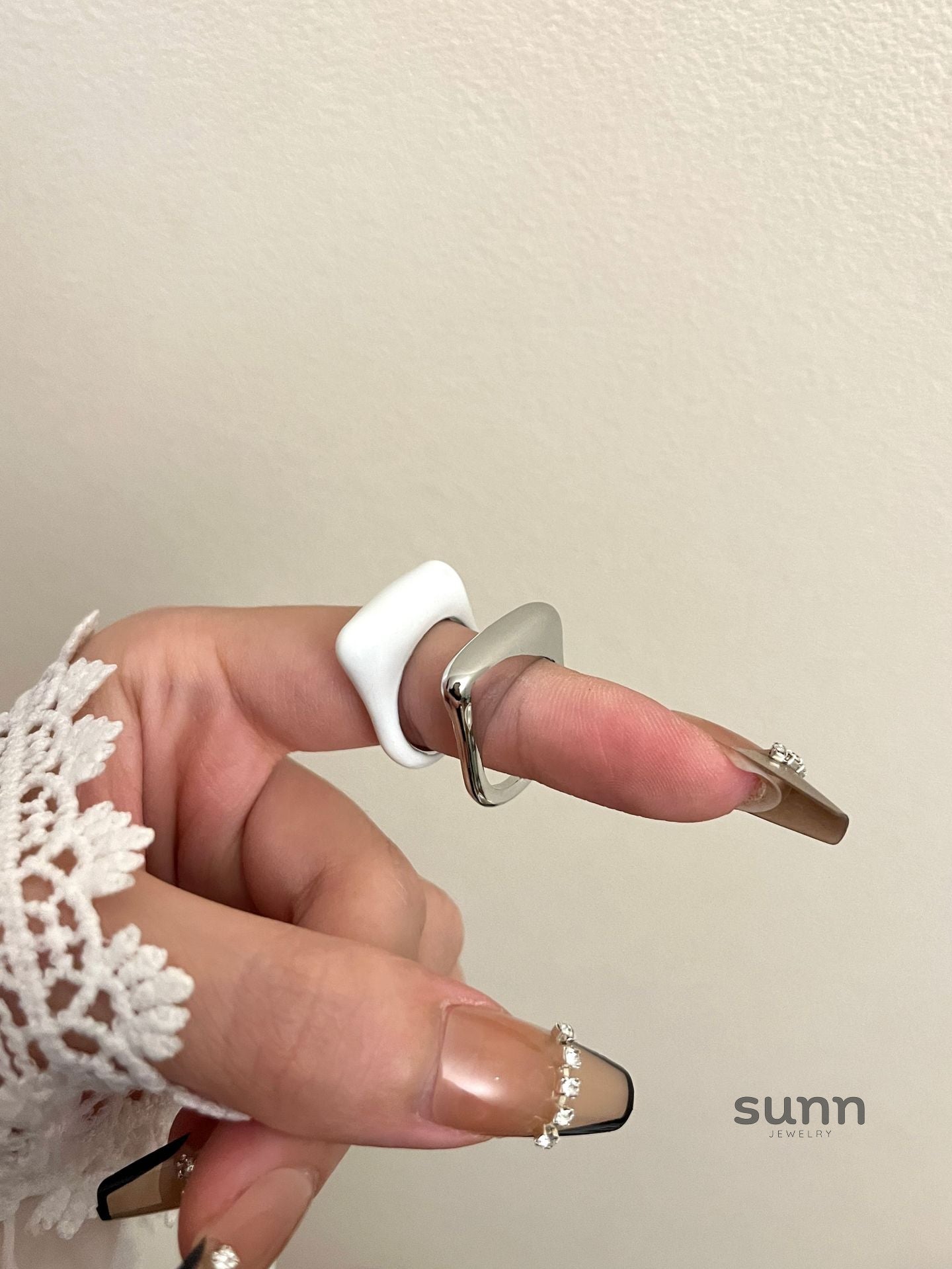 Porter Sculptural Enamel Ring [1GHWAZFL]