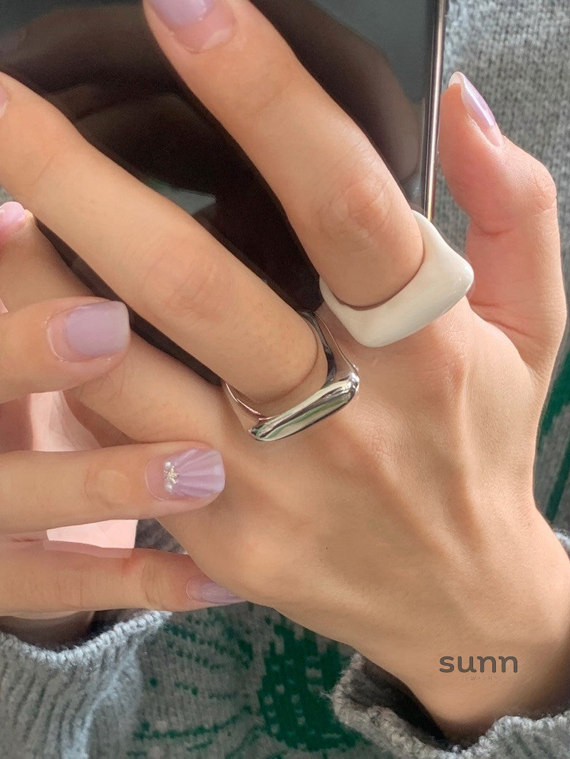Porter Sculptural Enamel Ring [WSBJJ5C3]