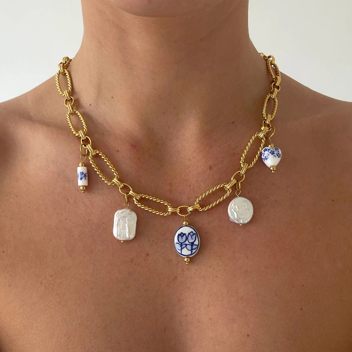 Precious Ceramic Heart Pearl Necklace [2X34177J]