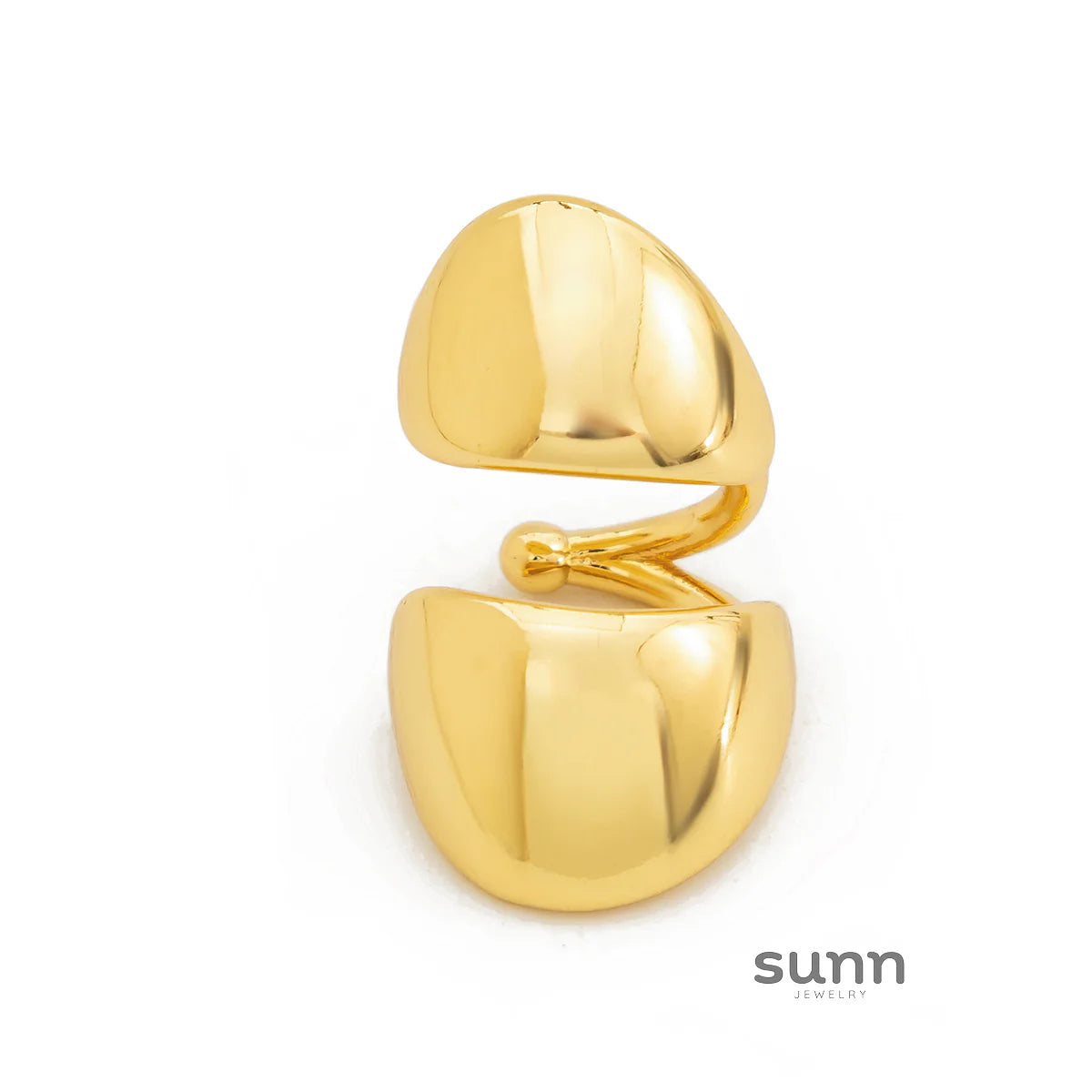 Precious Smooth Curved Leaf Ear Clip