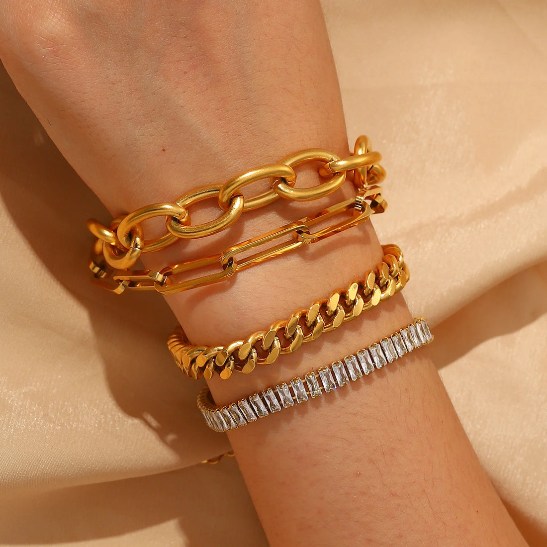 Prim Gold Cuban Link Bracelet