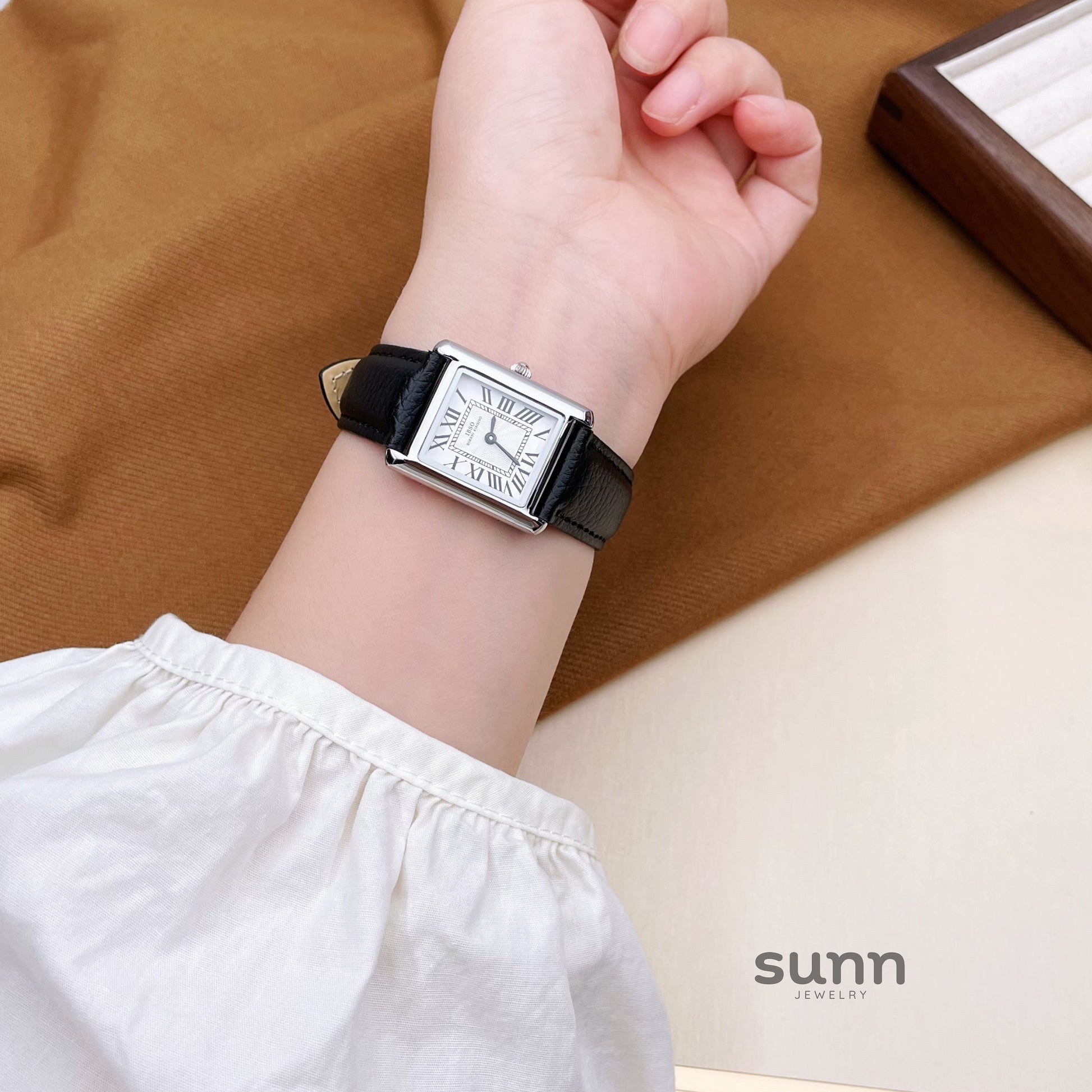 Priscila Elegant Square Watch