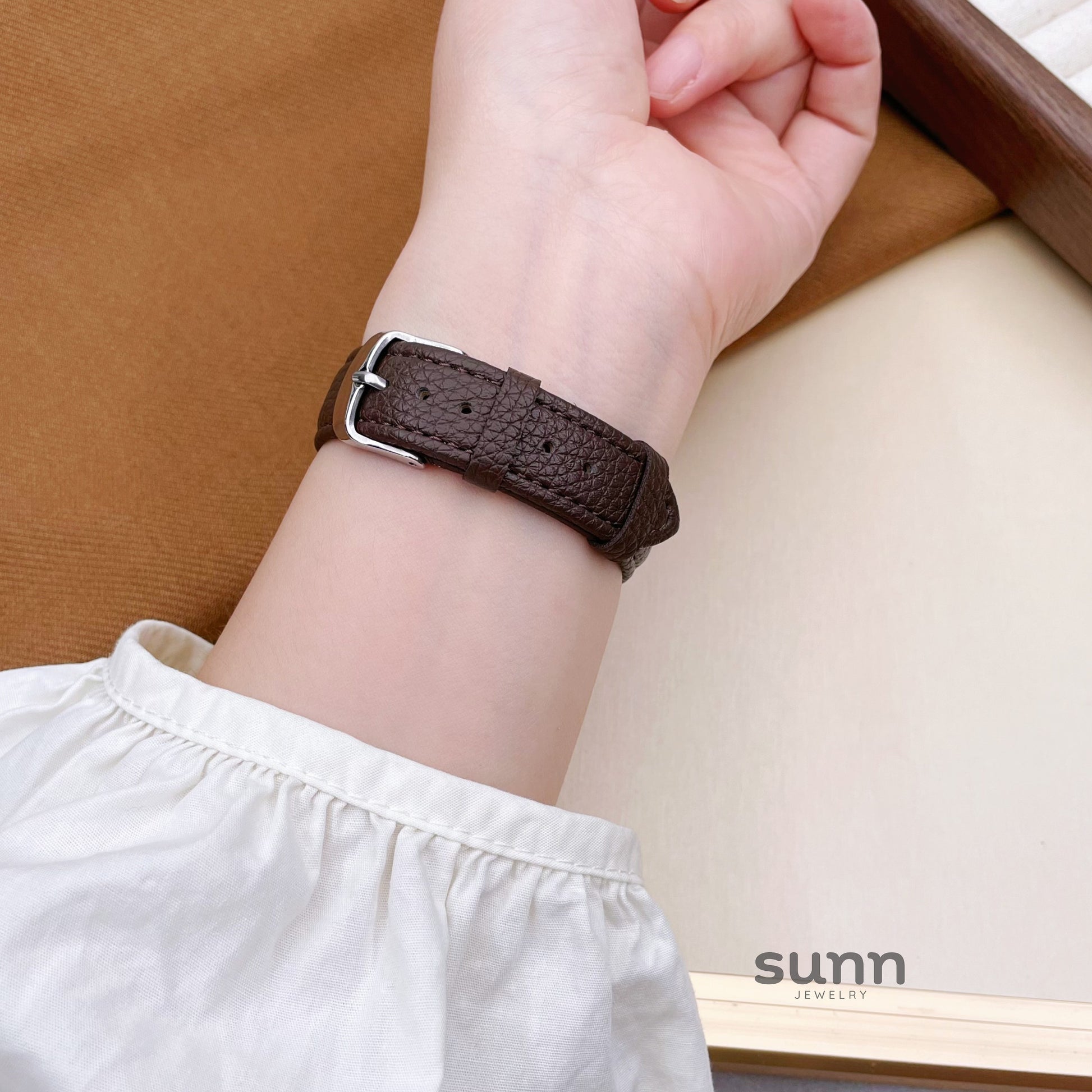 Priscila Elegant Square Watch