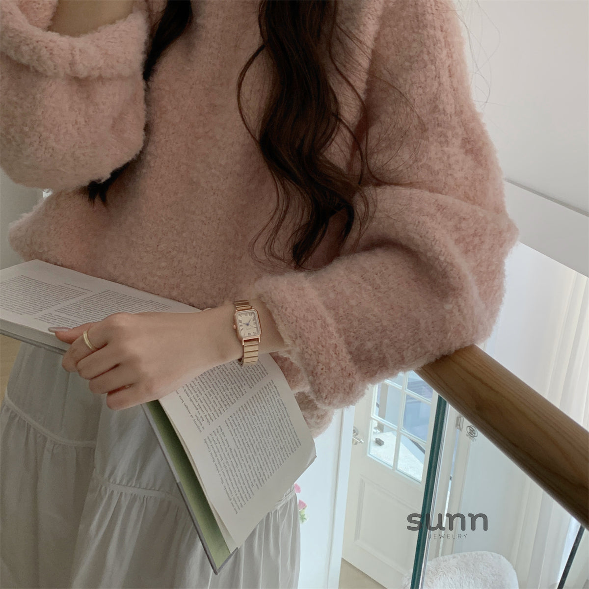 Queenie Luxe Square Roman Watch [RMC7LF4F]