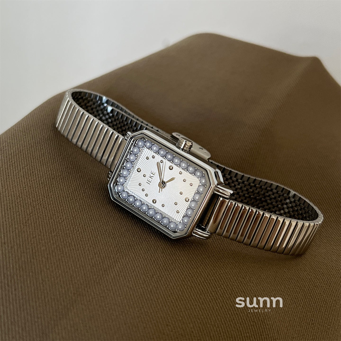 Quinley Pearl Square Watch [4I3POCXG]
