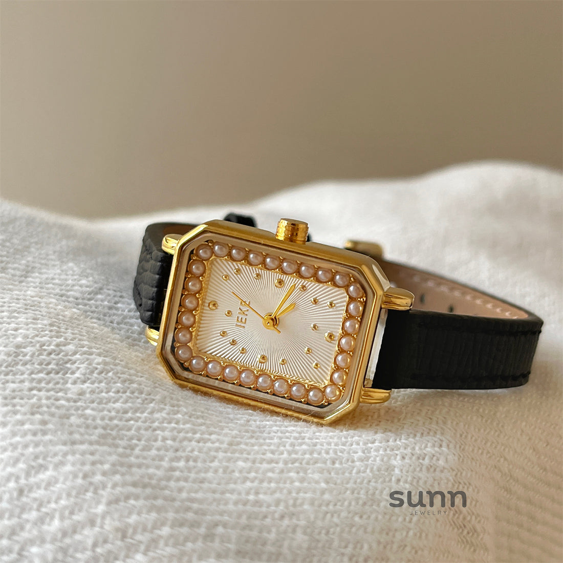 Quinley Pearl Square Watch [4F2TAY1H]