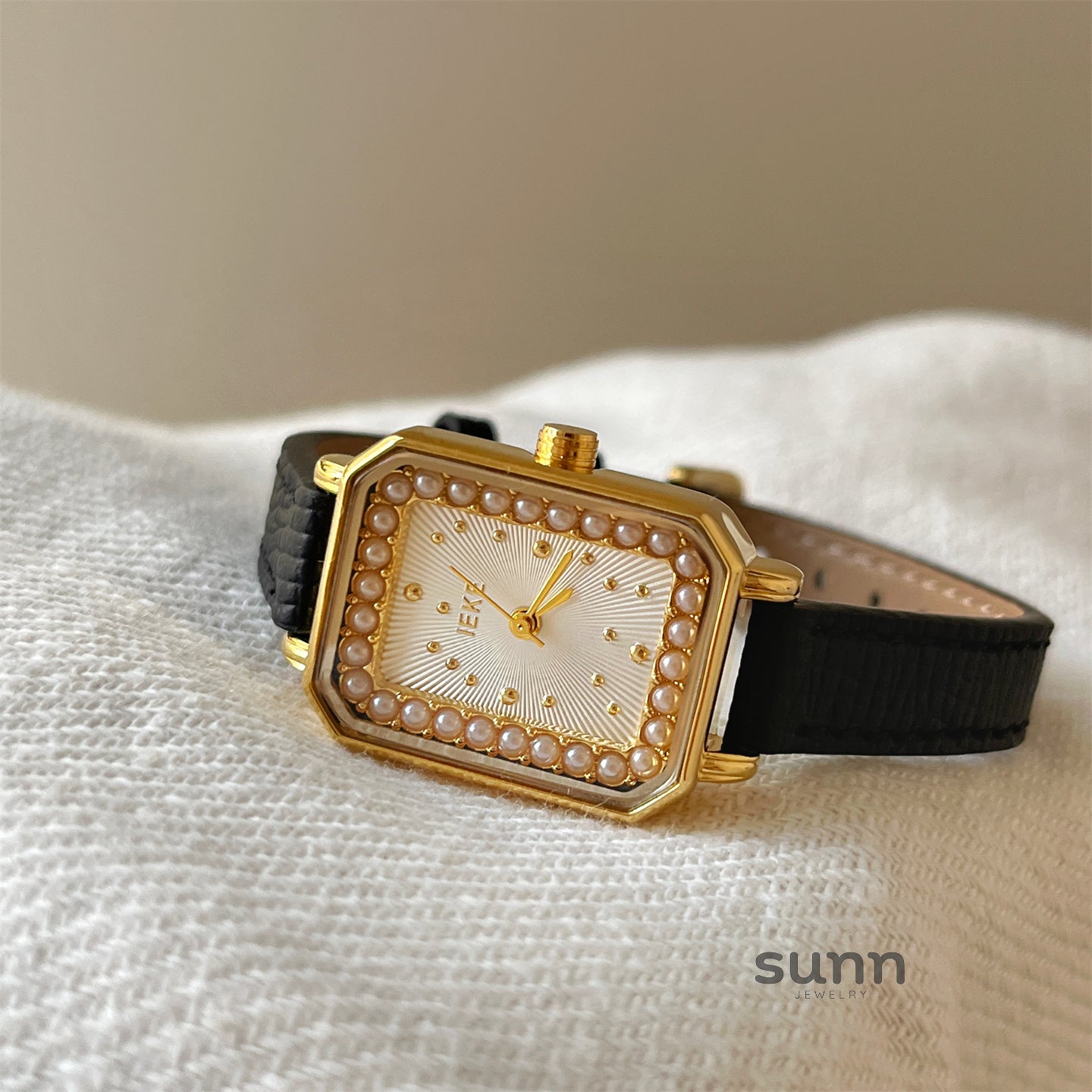 Quinley Pearl Square Watch [N3YRH1XL]