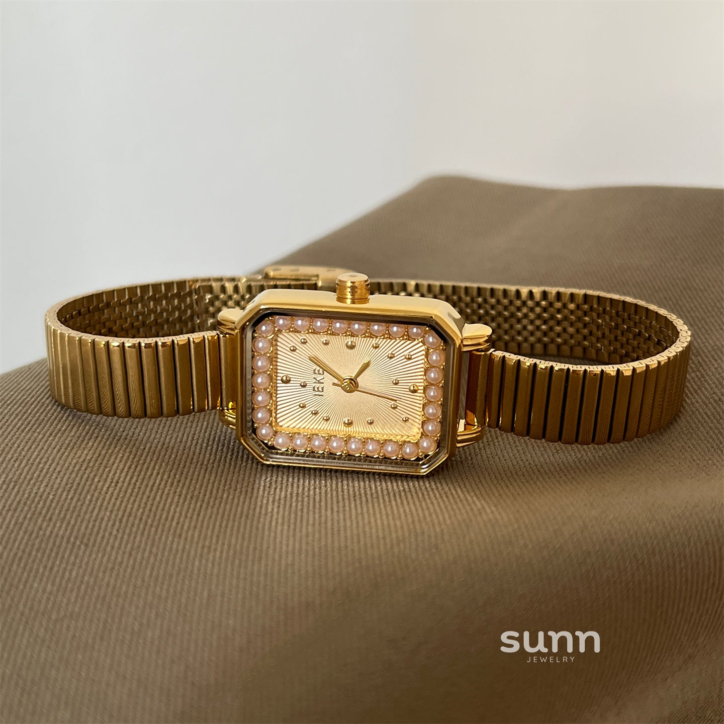 Quinley Pearl Square Watch [EQ7TIXO5]
