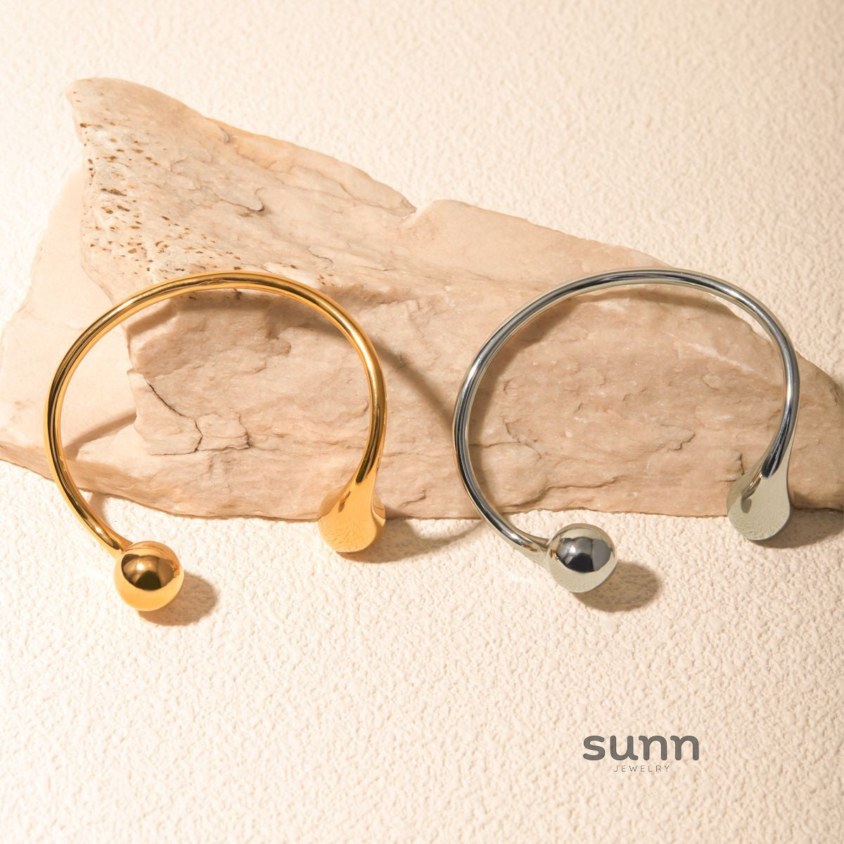 Quinn Asymmetric Cuff Bracelet [QRGVNXTD]