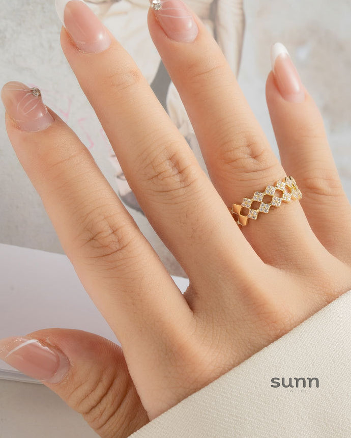 Quinnlyn Double Layer Zircon Ring [2GS3QYFS]