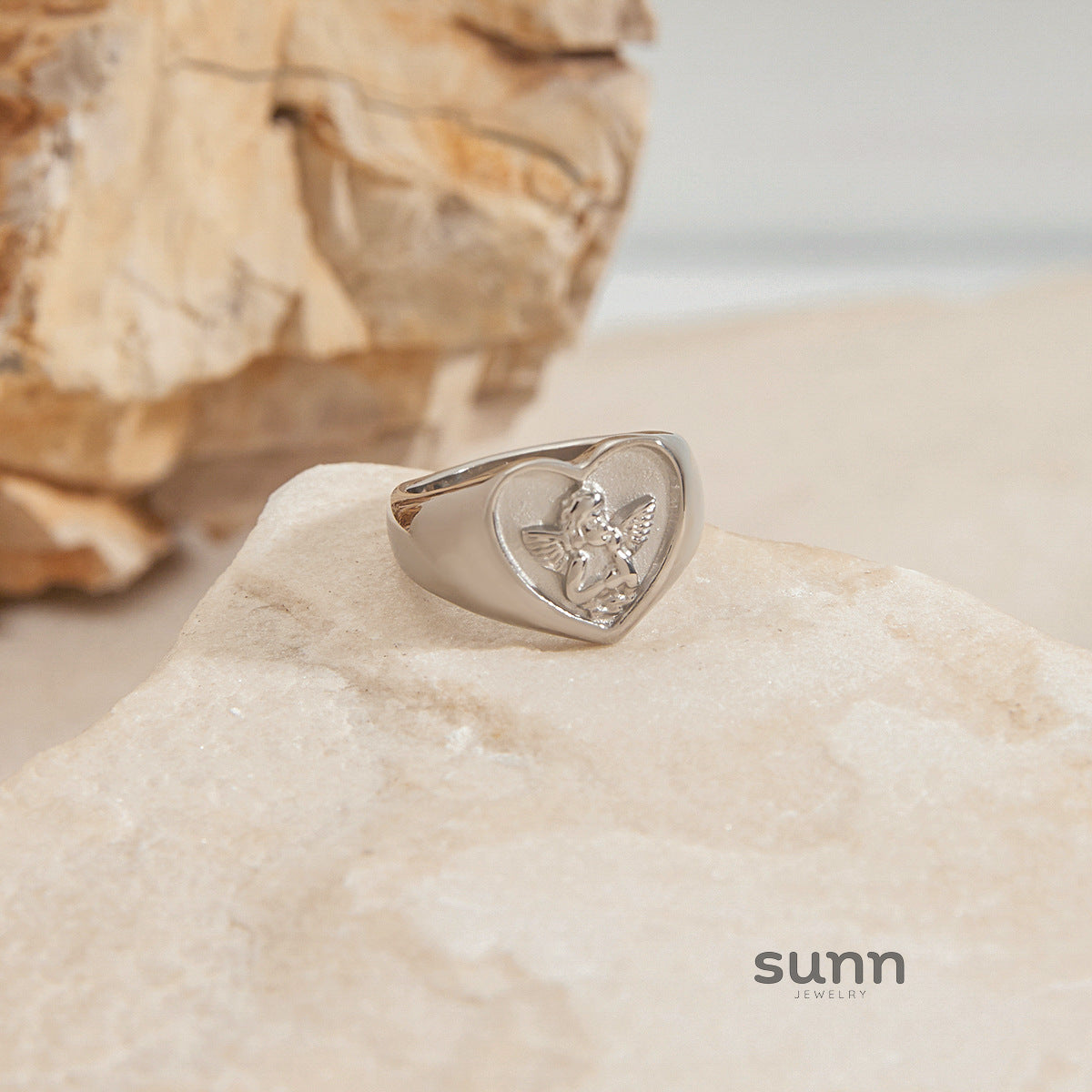 Rachael Sleek Titanium Ring [H9L6PE41]