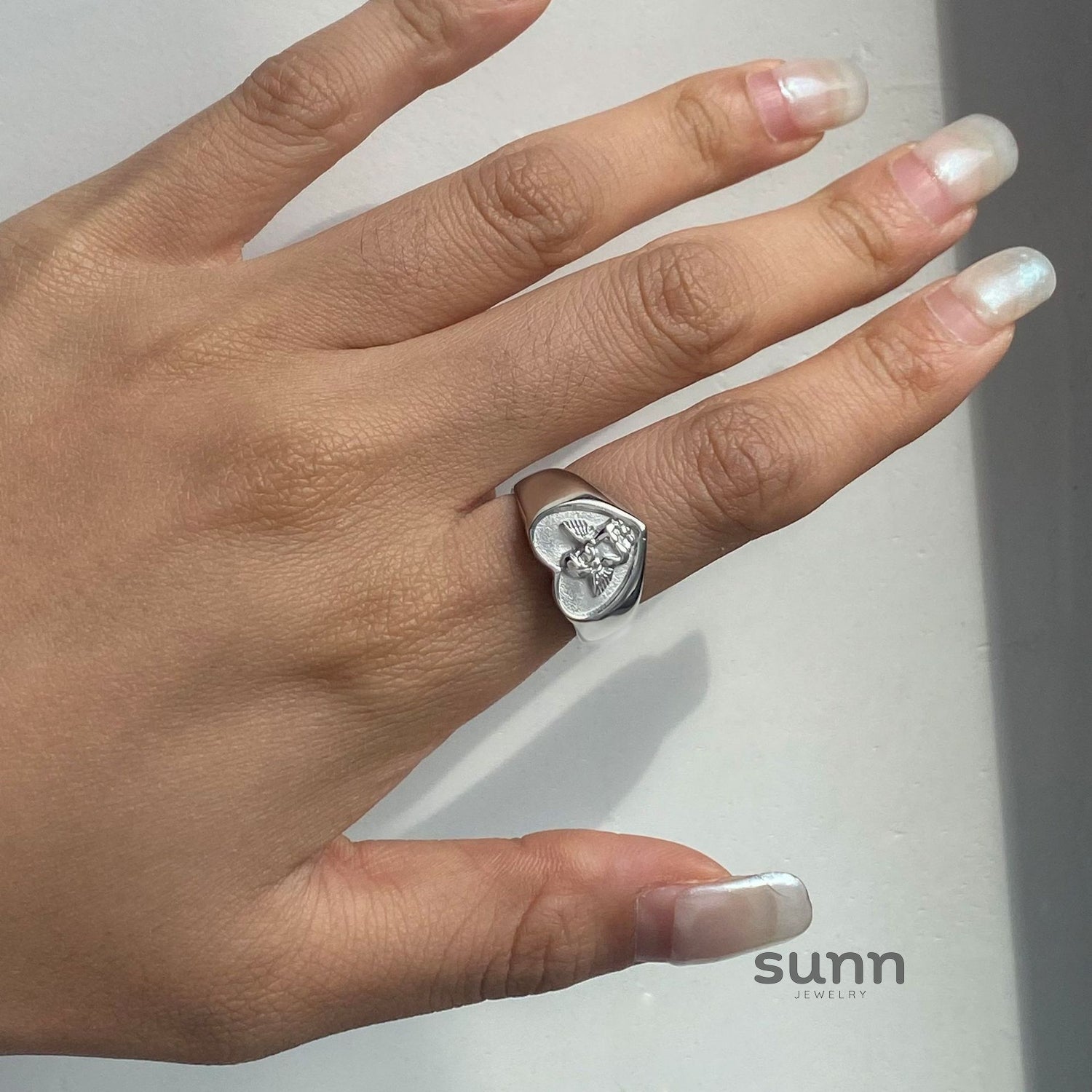 Rachael Sleek Titanium Ring [4YP8XR8C]