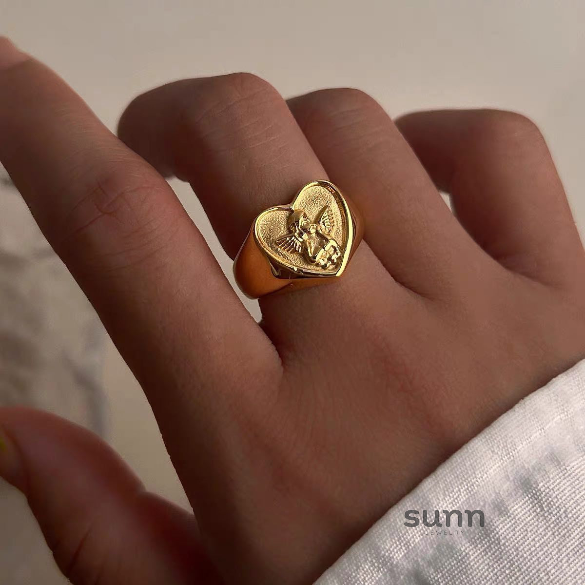 Rachael Sleek Titanium Ring [0N7UOBSF]