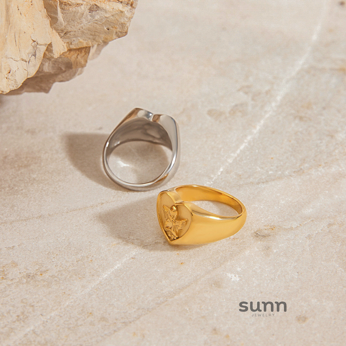 Rachael Sleek Titanium Ring [Y0K8TKXK]