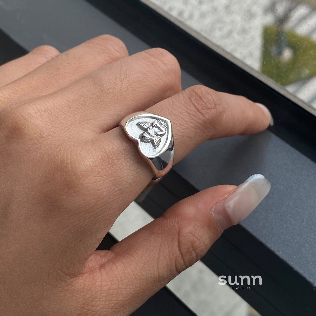 Rachael Sleek Titanium Ring [9AU8X9H0]