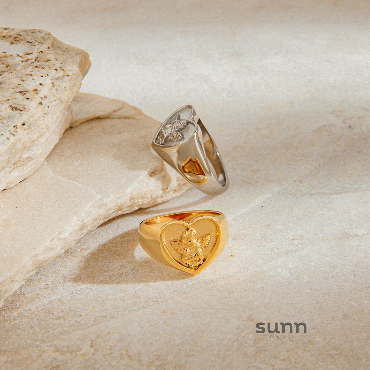 Rachael Sleek Titanium Ring [S2A3MFX4]