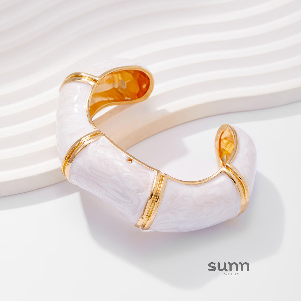 Rachell Epoxy Cuff Bracelet [LK82MHEN]
