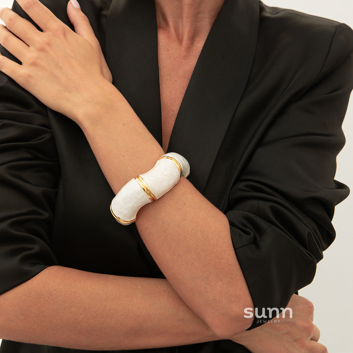 Rachell Epoxy Cuff Bracelet [3VLAXP30]