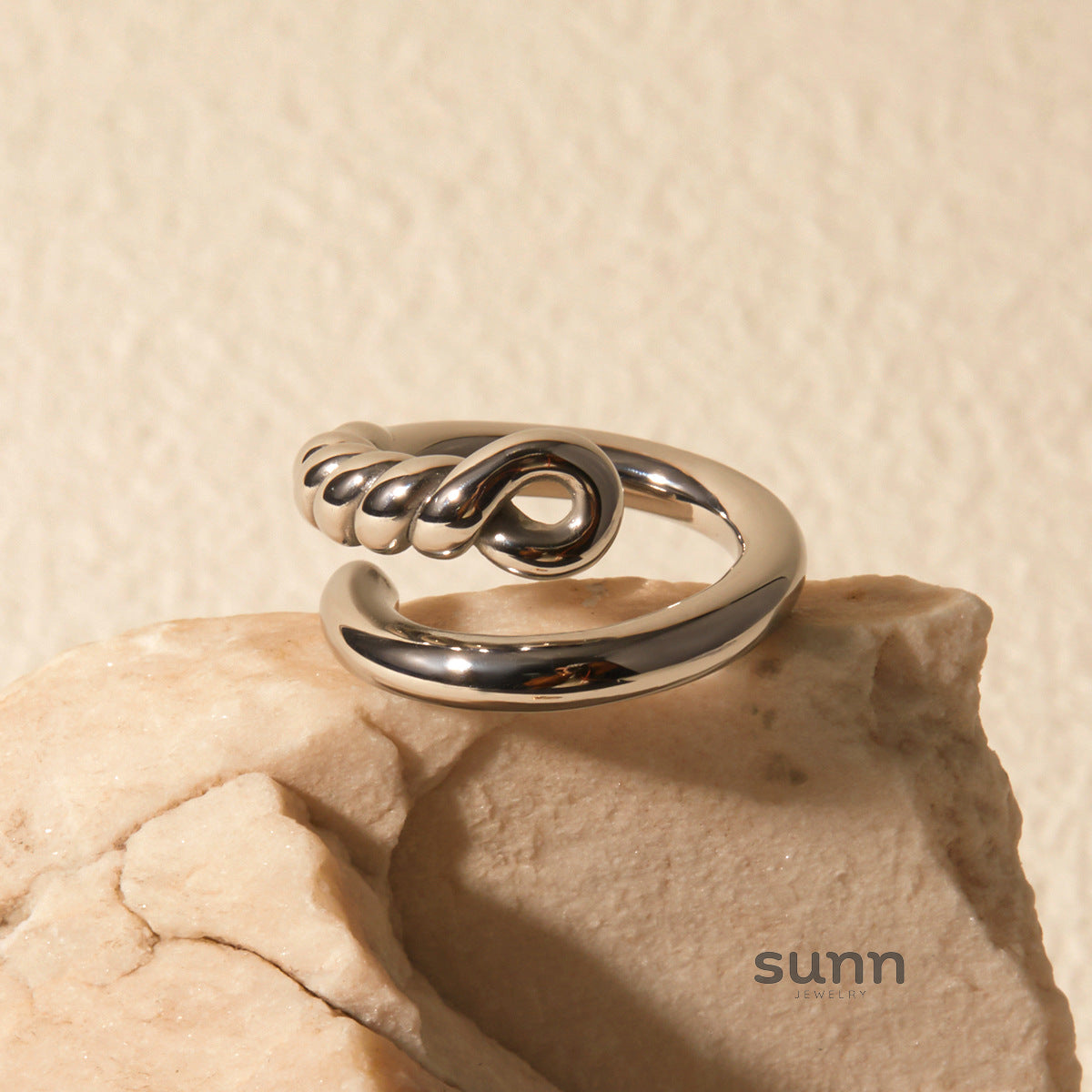 Raegan Knotted Open Ring [2J8BWEE1]