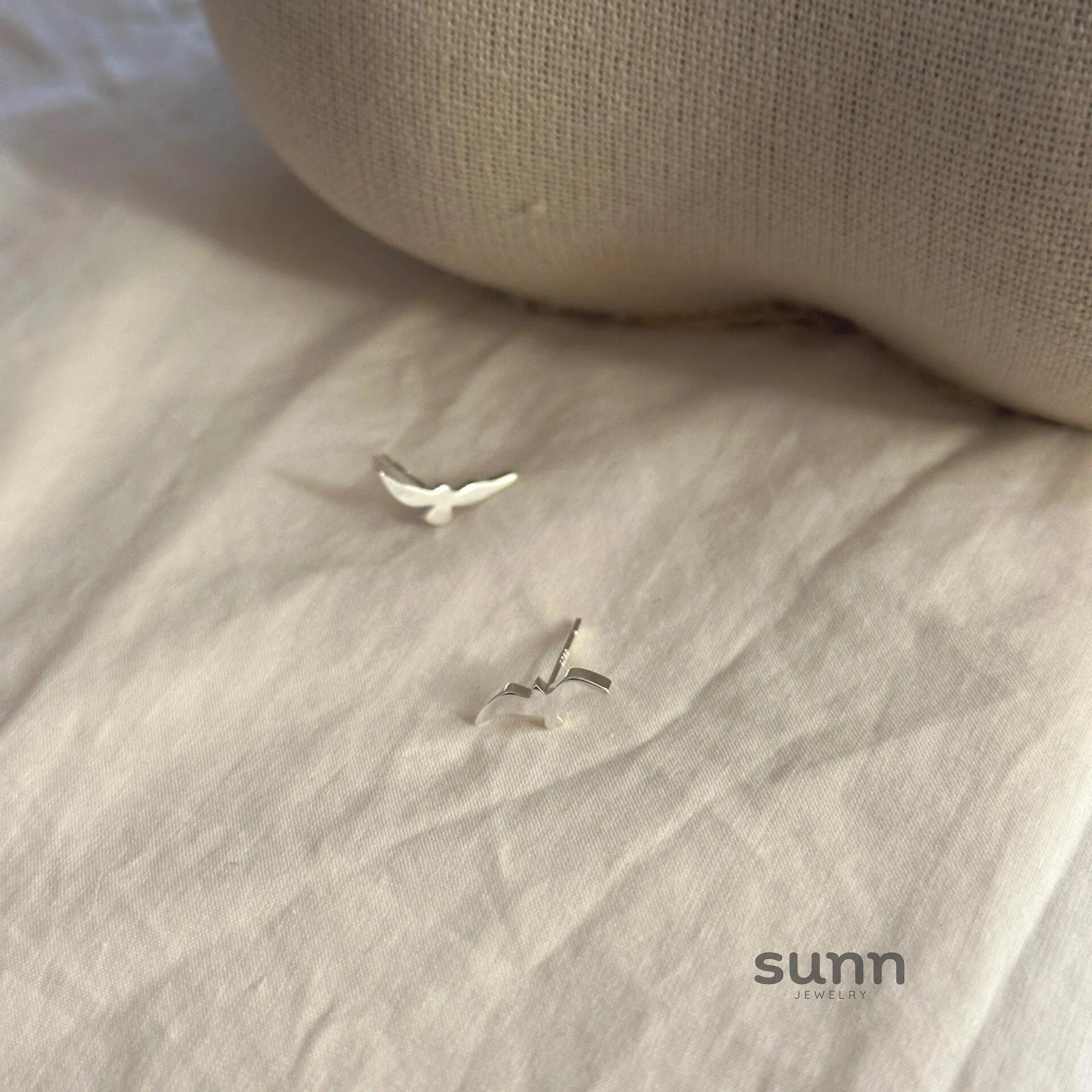 Raelynne Asymmetric Seagull Studs