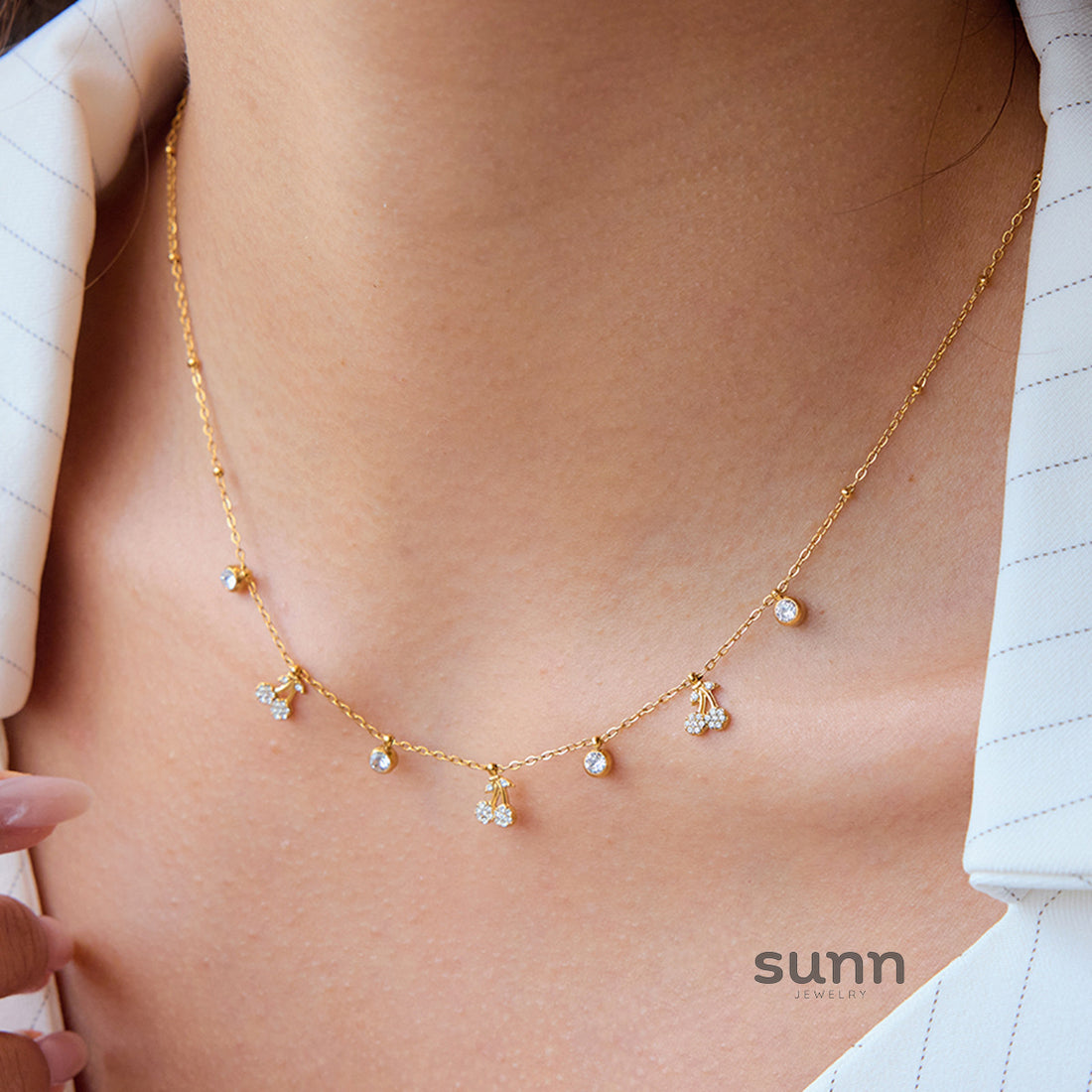 Raena Cherry Pendant Necklace [B6DATJT0]